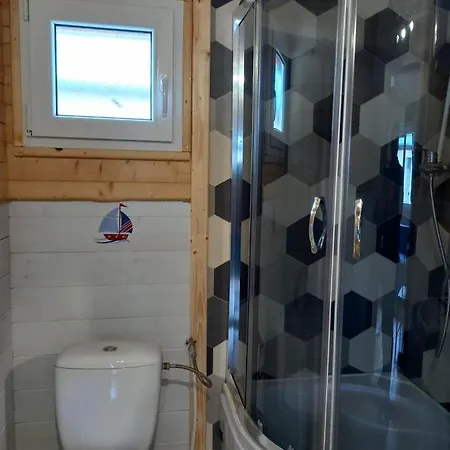 Zeglarz 山林小屋 尤斯托尼莫斯基